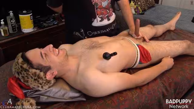 ClubAmateurUSA – Santa Cums Again – Jairo