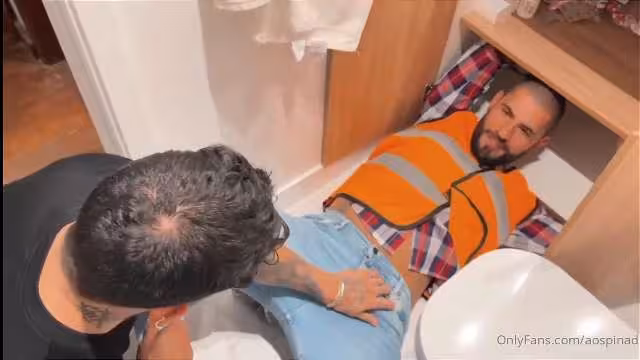 OnlyFans – Alejo Ospina – Builder Man