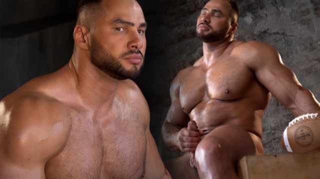 TheGuySite – Naked Russian Bodybuilder 3 – Stas