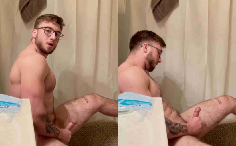 TikTok Hottie Garett Nolan Jerking Off