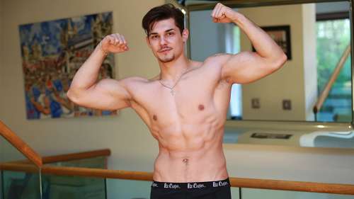EnglishLads – Muscular Athlete Cristian Wanks his Big Uncut Cock & Squirts Jizz Everywhere – Cristian Filotti